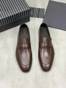 2023 дизайнерские Высококачественные Роскошные модельные туфли без застежки Мужские лоферы из натуральной кожи Черные коричневые Официальные Офисные повседневные Новые стильные