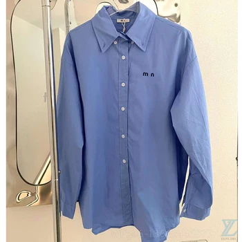 Летняя синяя рубашка с вышитыми буквами 2023, свободная однотонная рубашка Унисекс