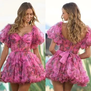 Платье с цветочными оборками, короткое платье без рукавов с многослойным рисунком, квадратным вырезом и открытой спиной от Floerns